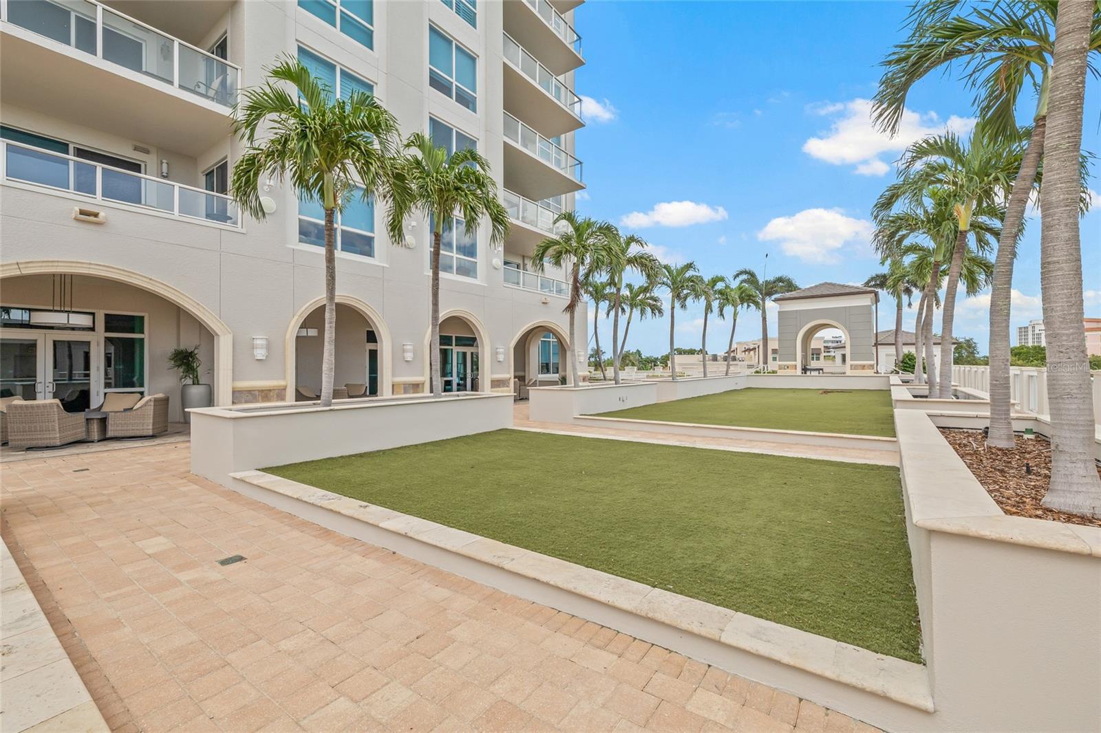 Amenity deck.