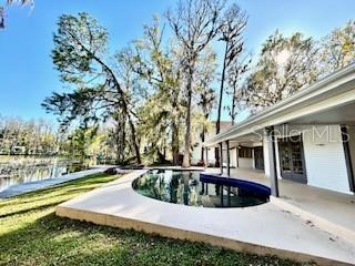 Pool/Lanai/Lake
