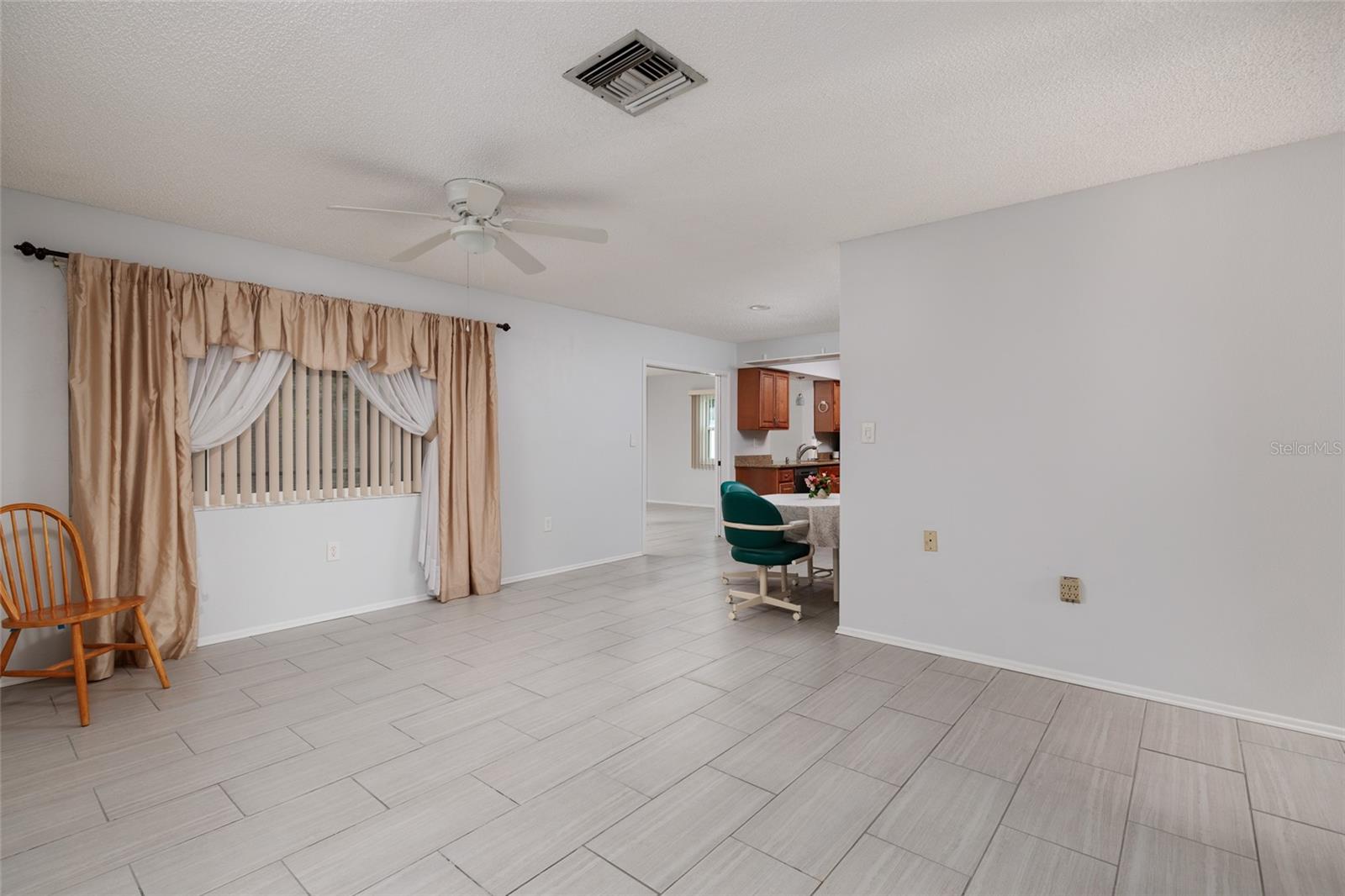 Living Room to Kitchen/Dining