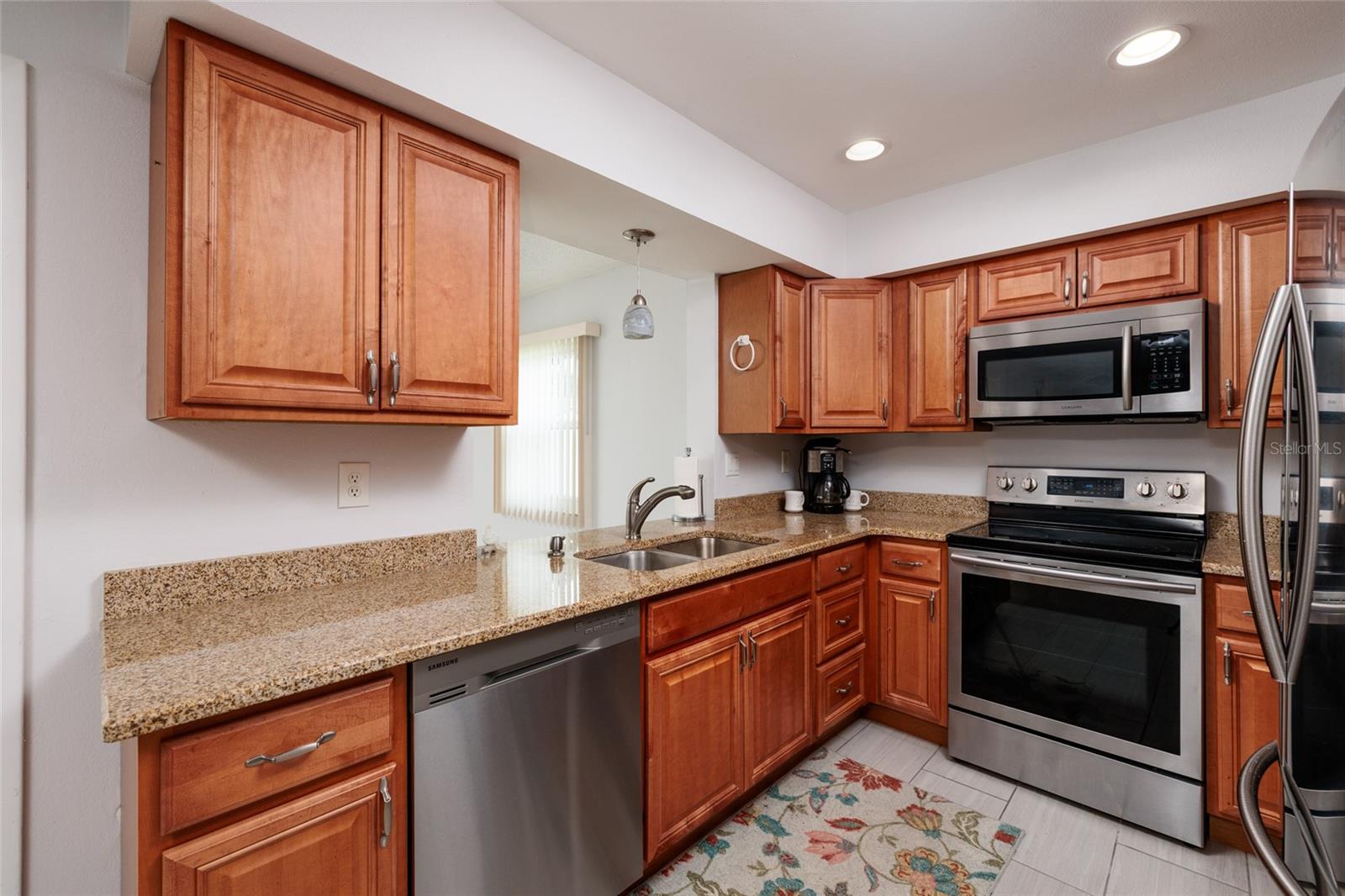 Kitchen w/Newer SS Appliances