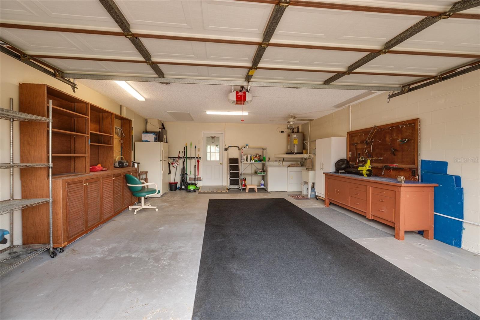 2 Car Garage w/Workspace