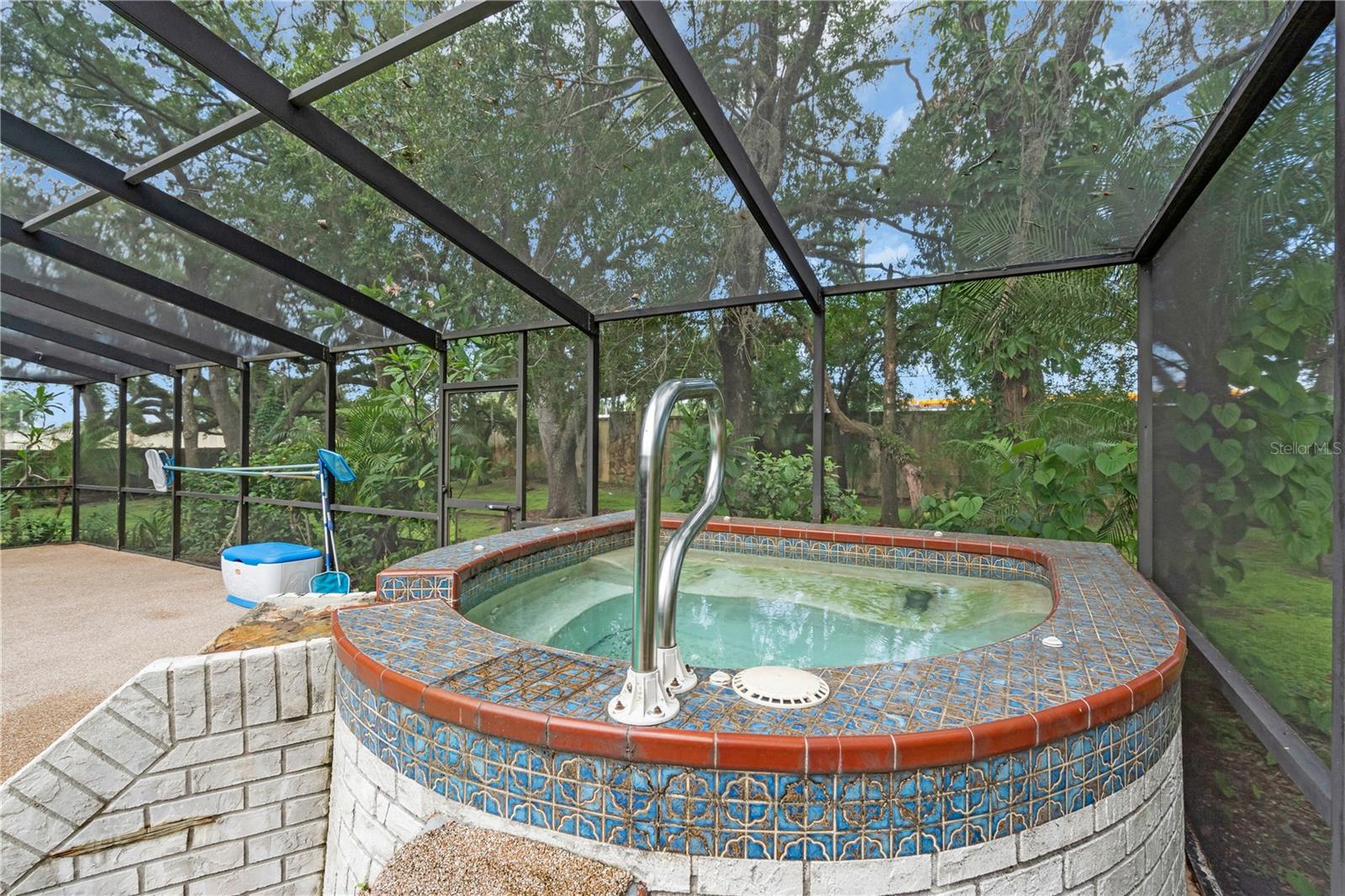 Hot tub.