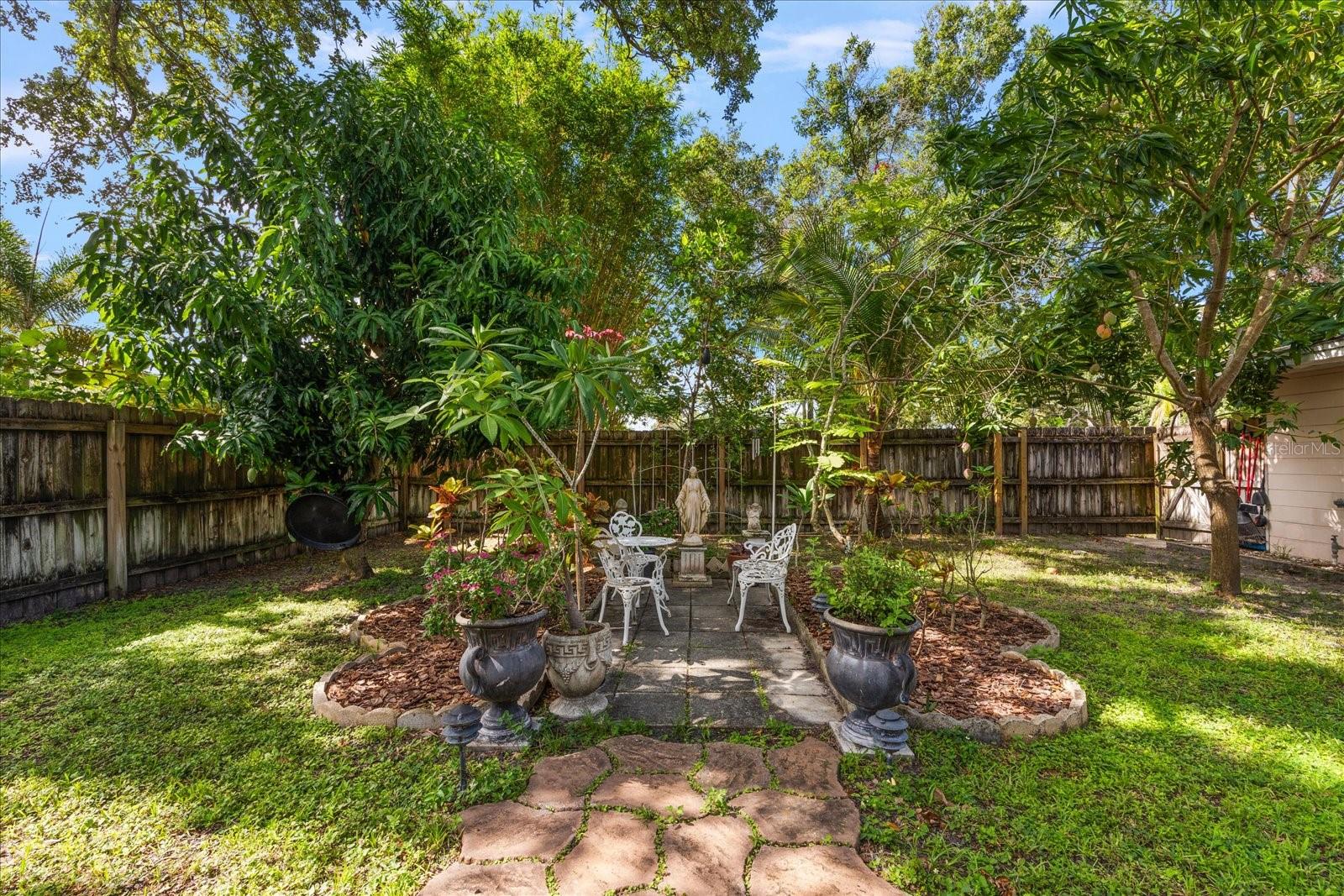 HUGE LOT!  90 x 137 Feet