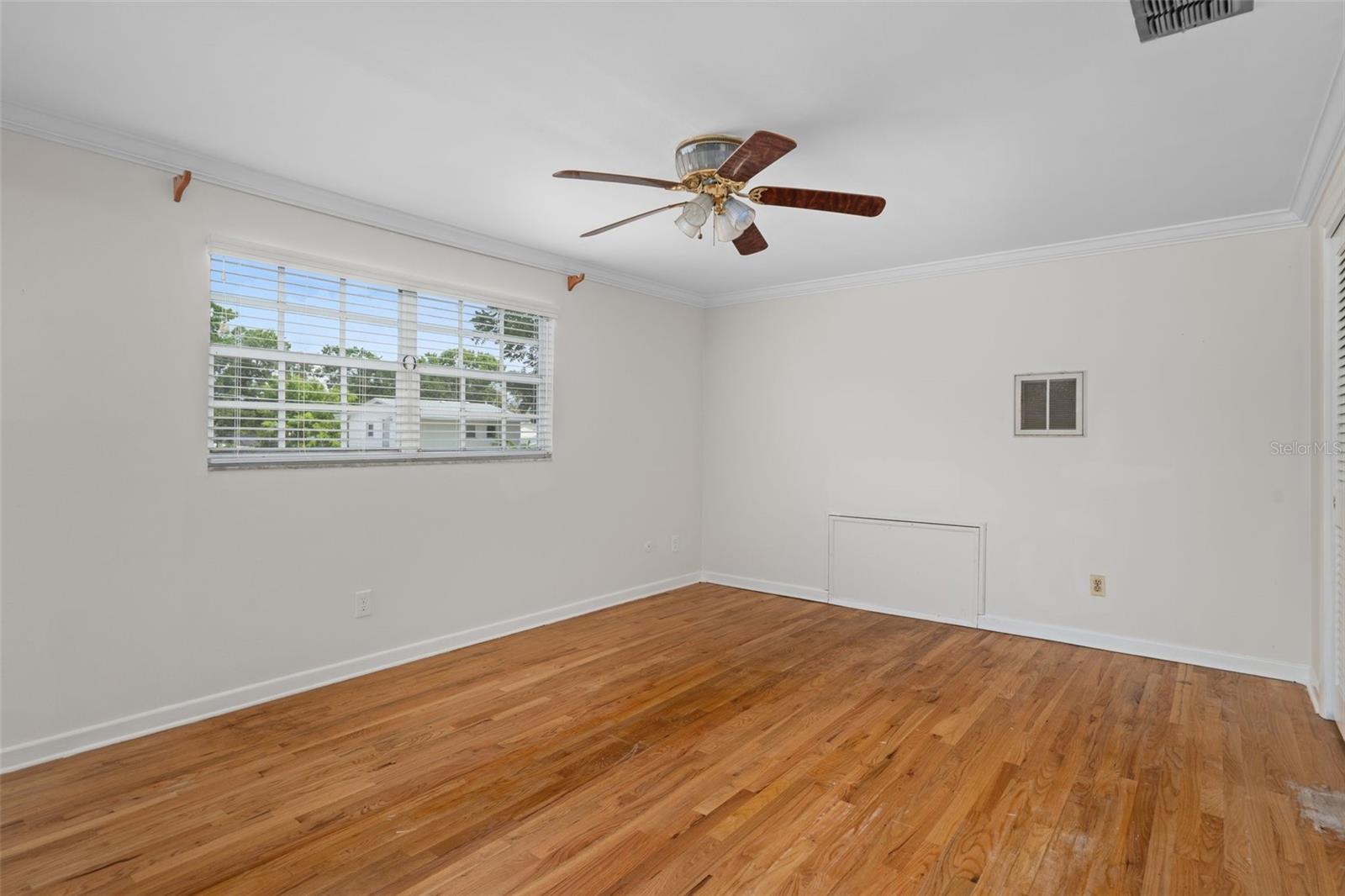 2nd bedroom with ensuite on 2nd floor