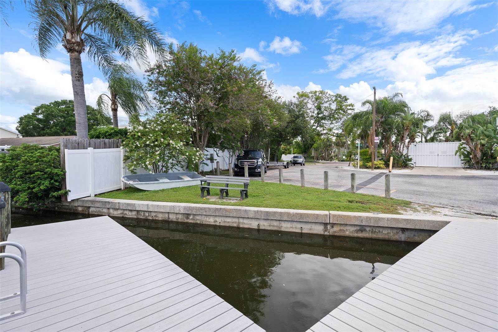 Community boat ramp