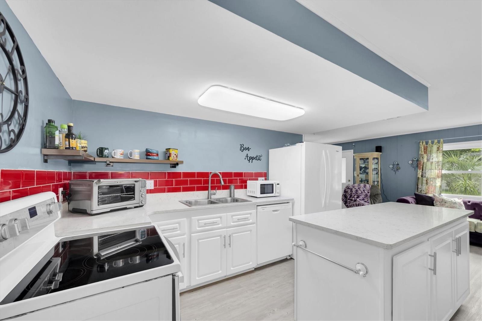 Great counterspace to make all of your home cooked meals!