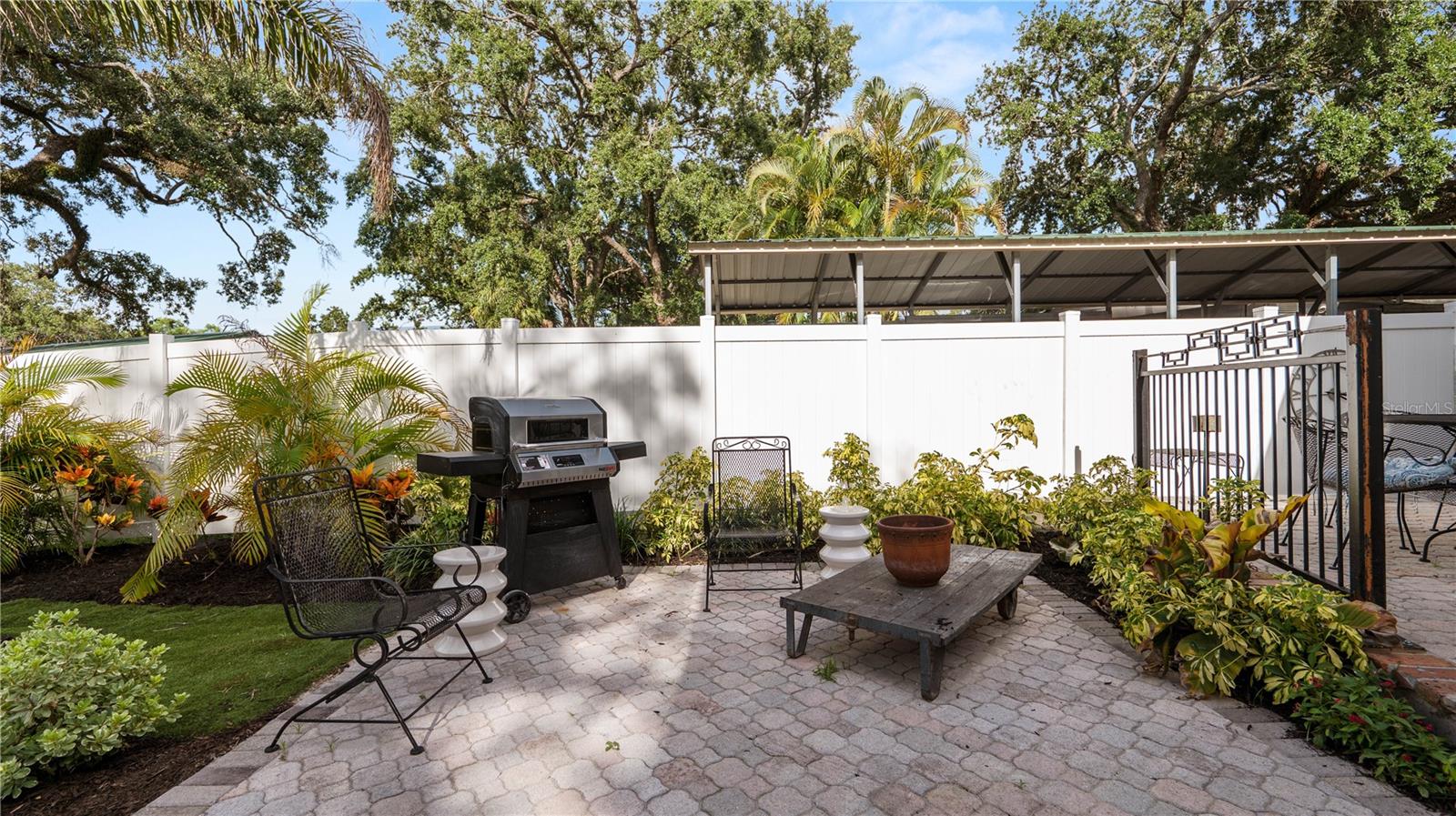 Outdoor Grill Space