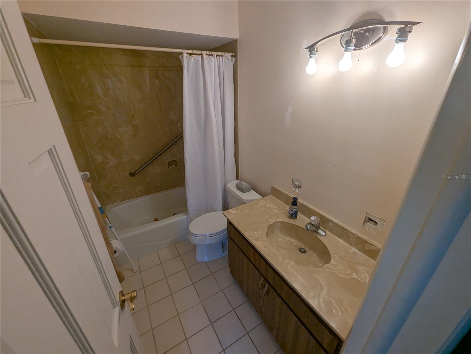 2nd Master Bath