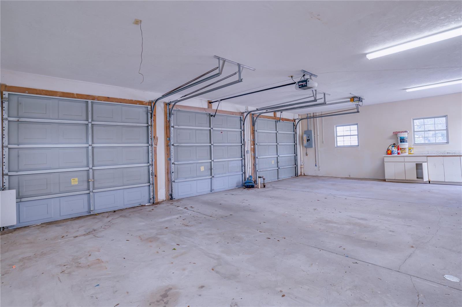 3 Car Garage