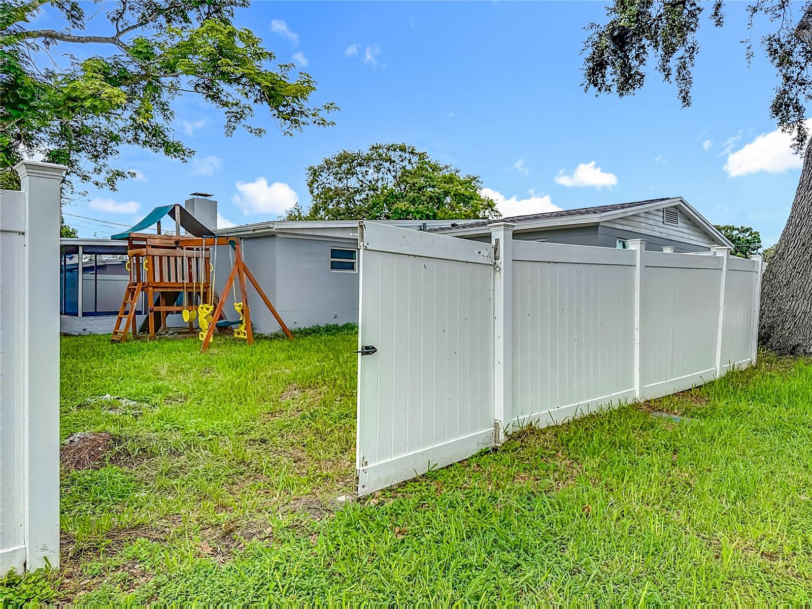 Large Corner Lot with Double Gate