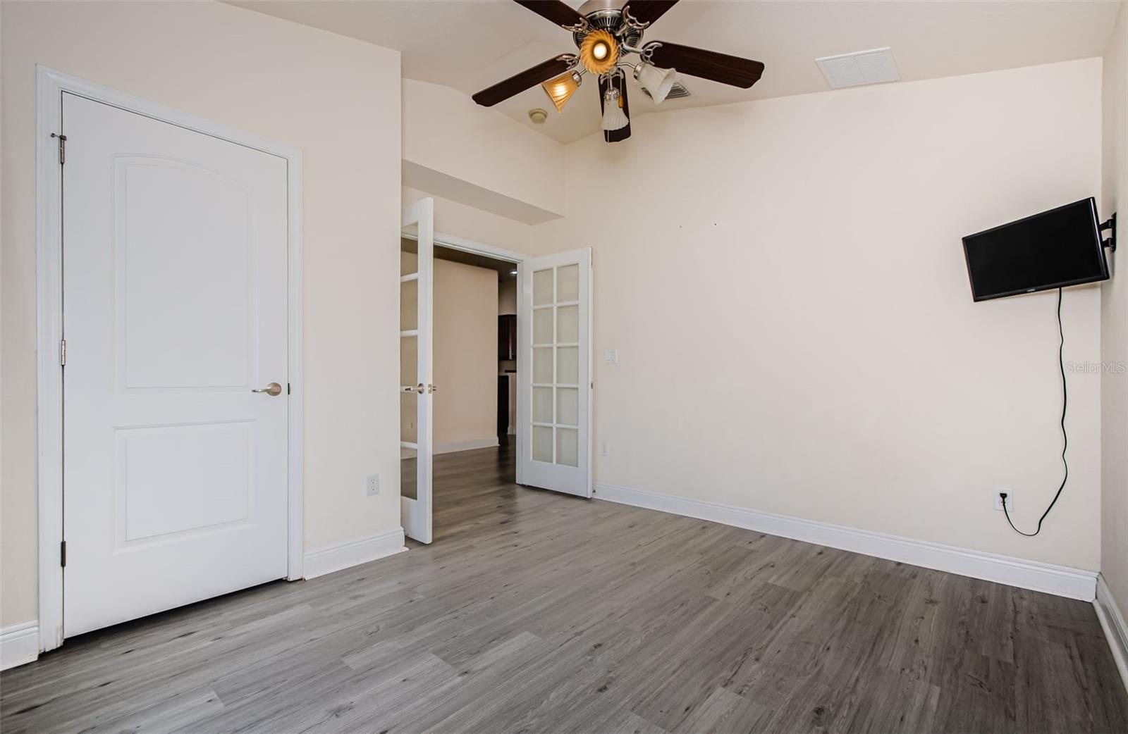 Front Bedroom/Office