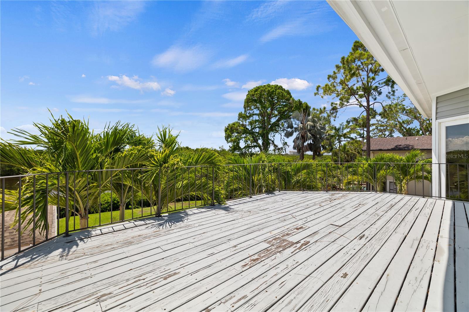 upstairs outdoor patio