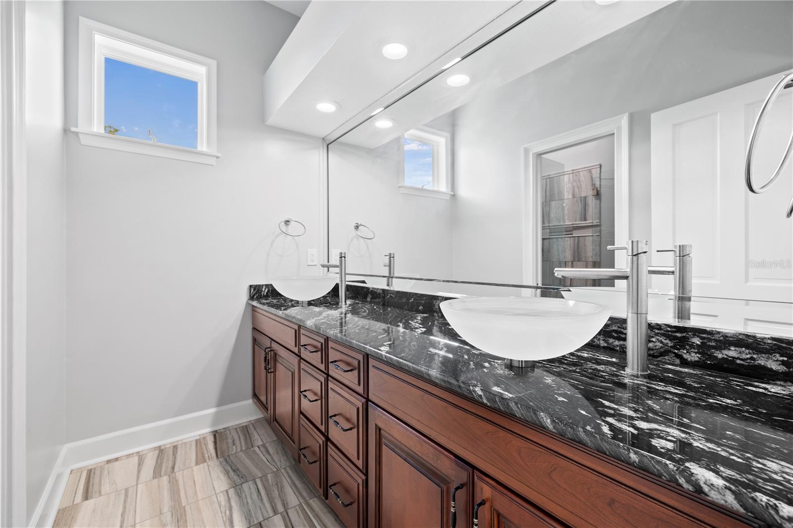 Upstairs guest bath