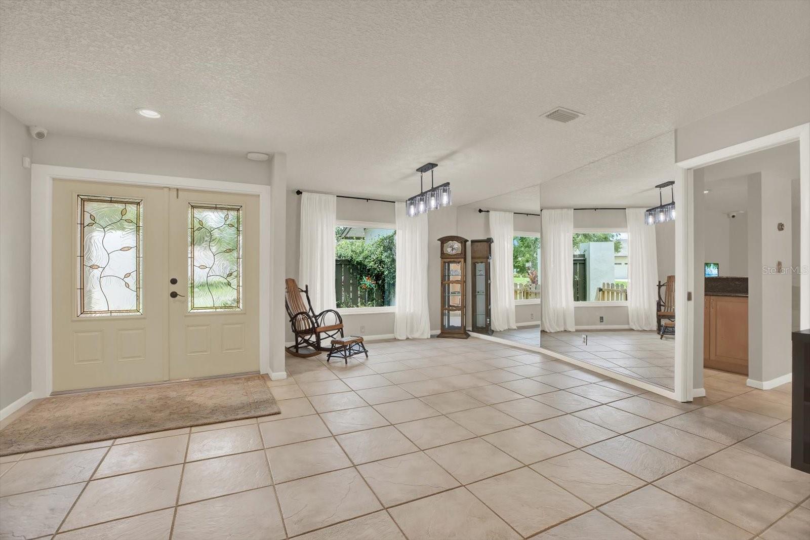 Entry/Dining Room