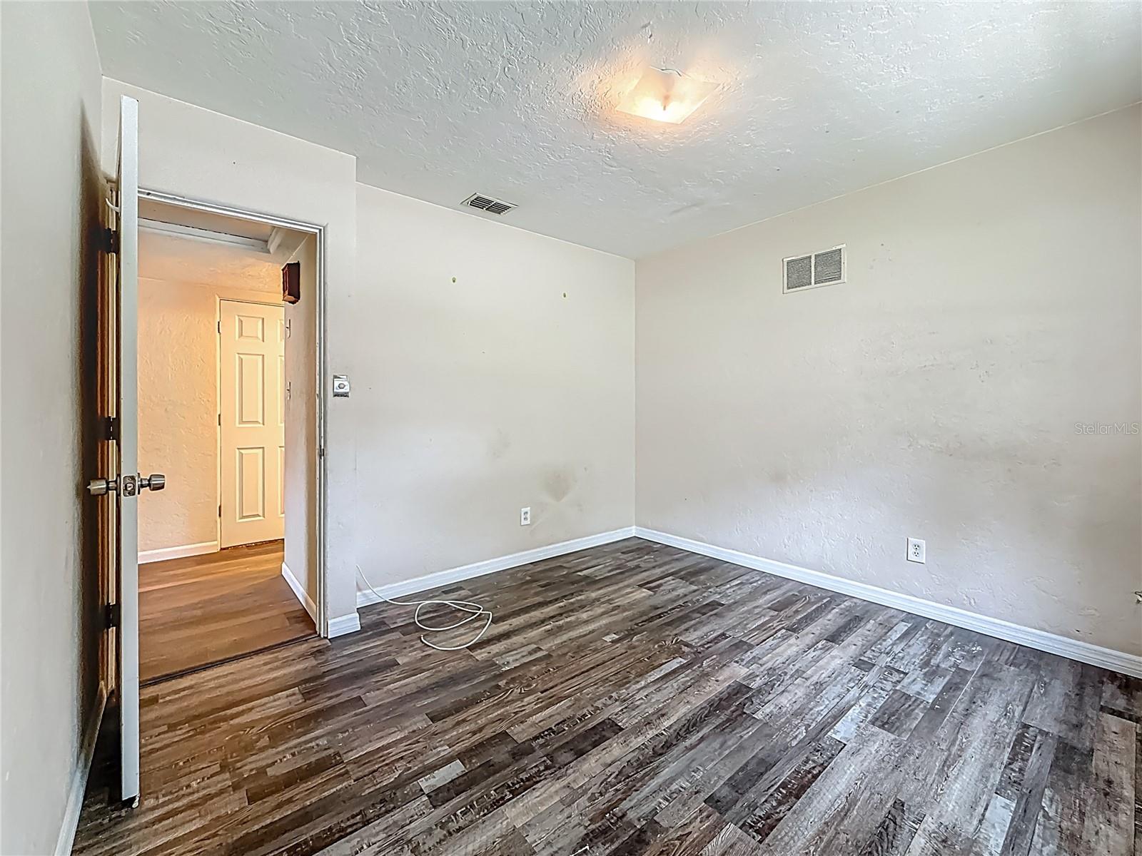 1700 63rd St N, Saint Petersburg, FL 33710