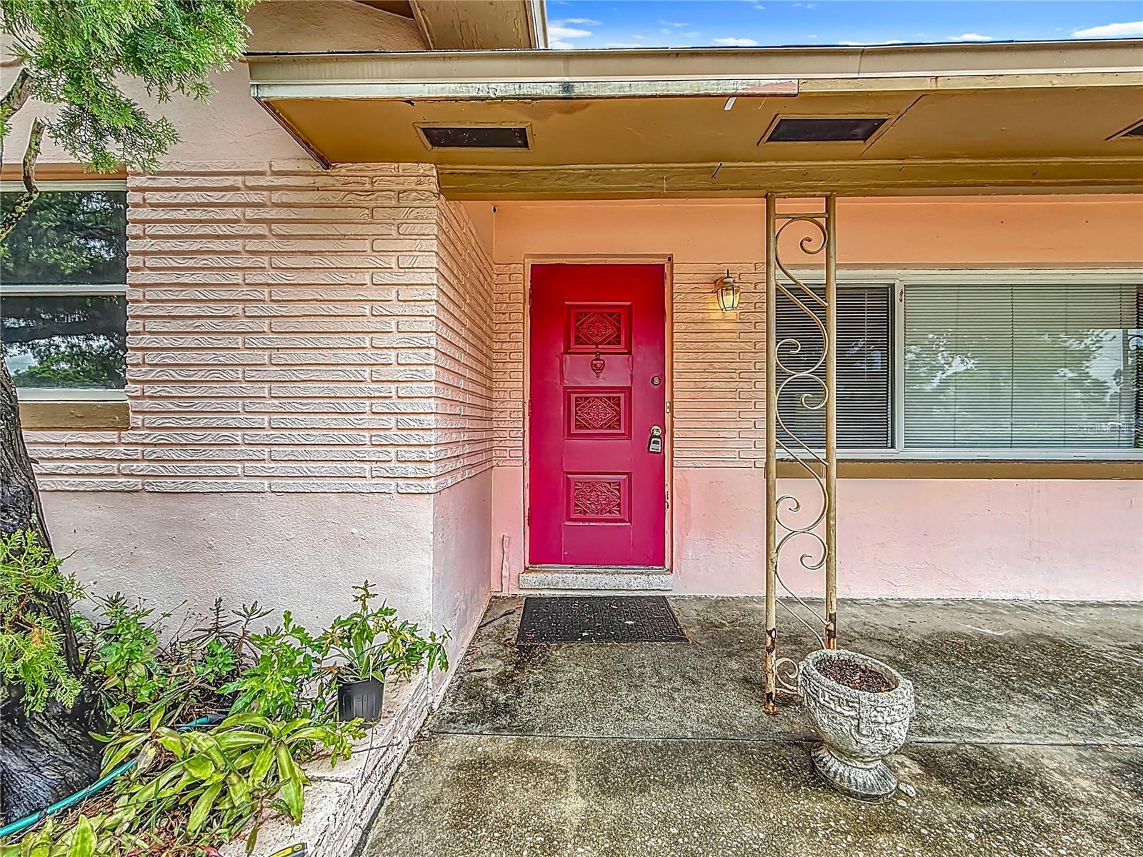 1700 63rd St N, Saint Petersburg, FL 33710