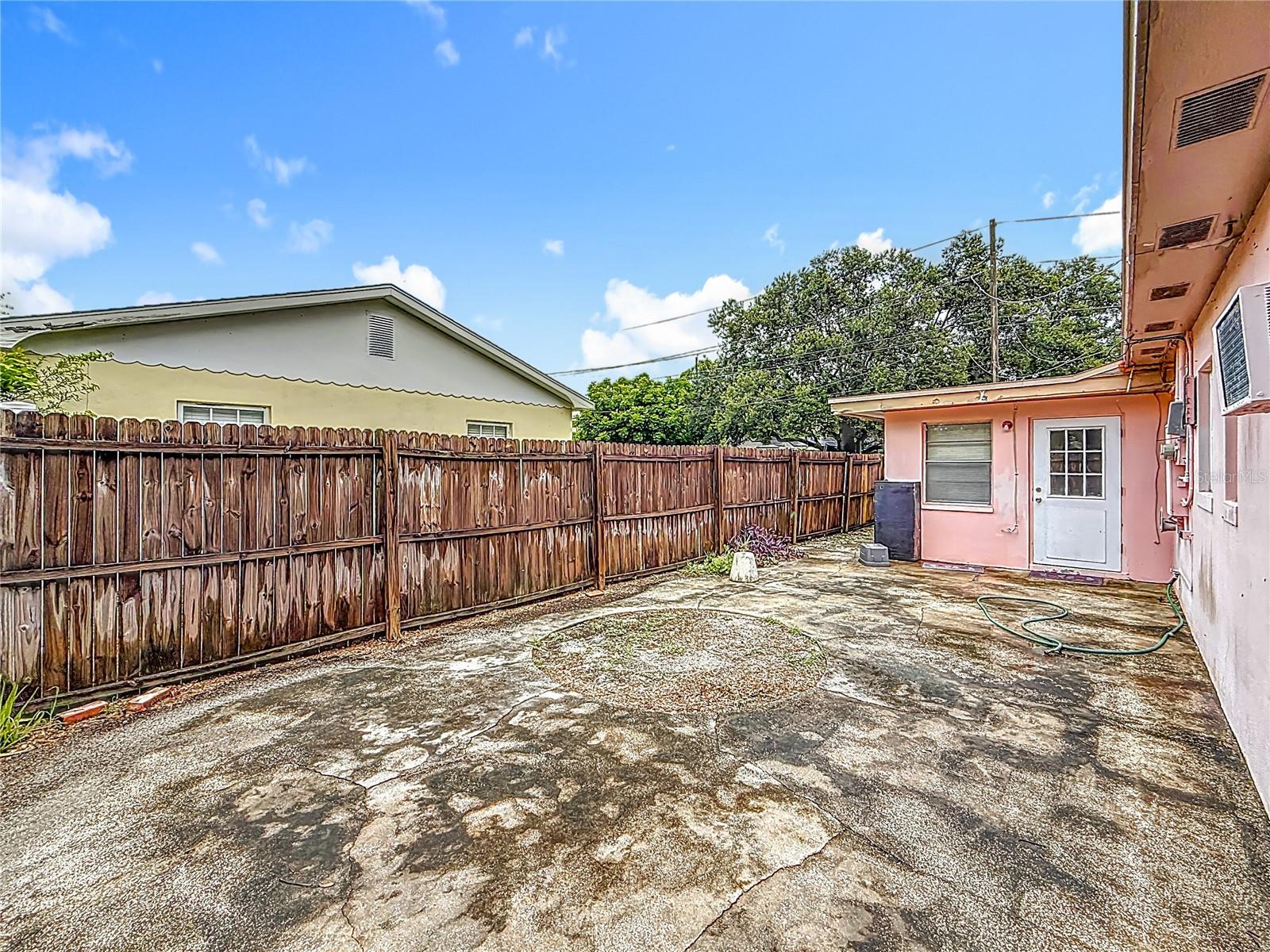 1700 63rd St N, Saint Petersburg, FL 33710