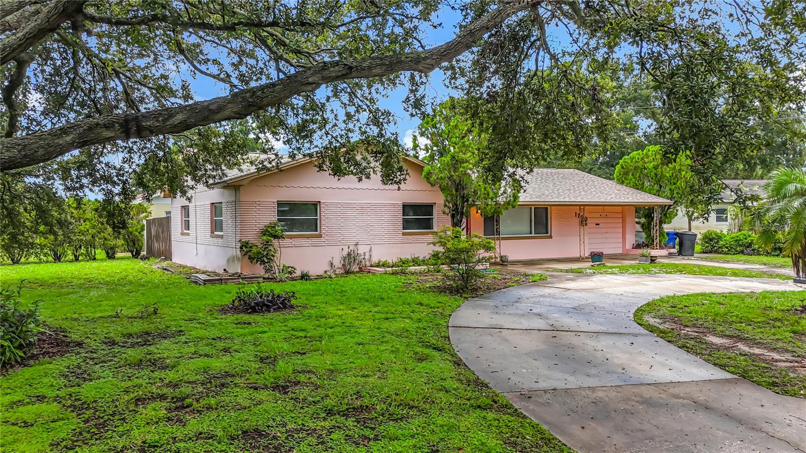1700 63rd St N, Saint Petersburg, FL 33710