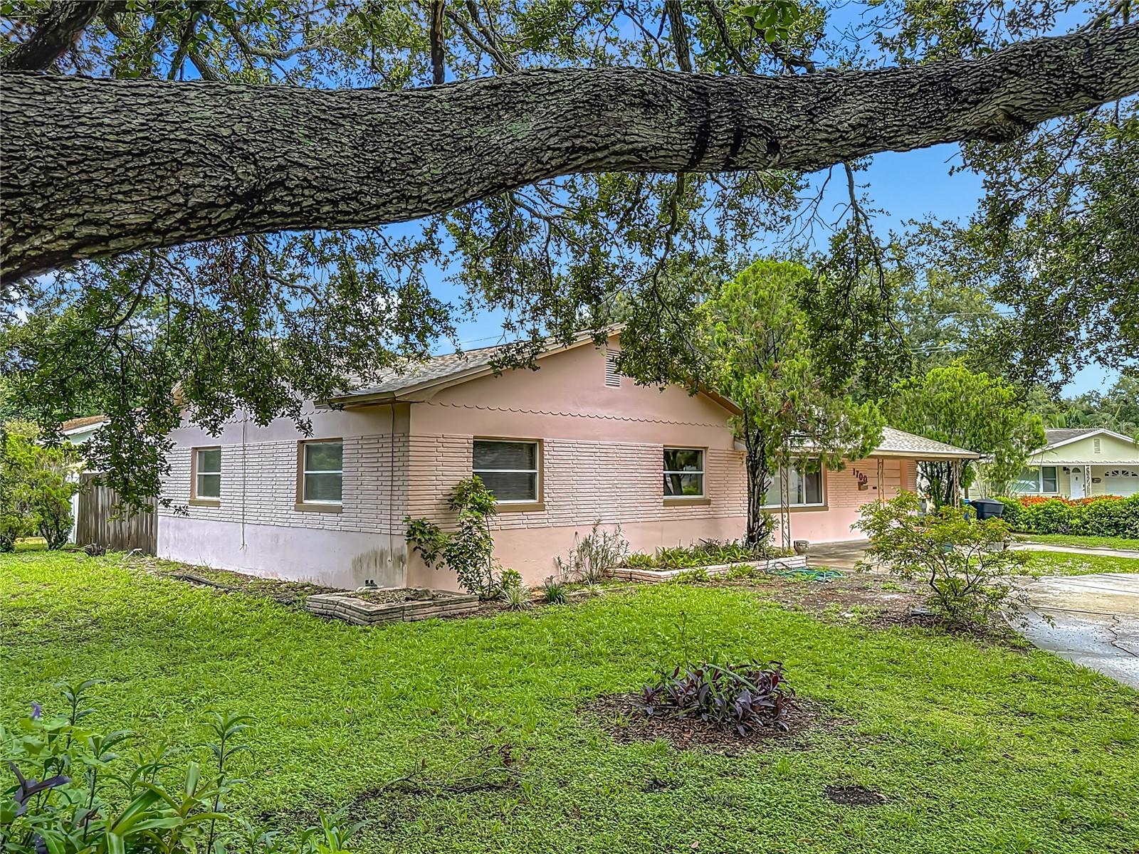 1700 63rd St N, Saint Petersburg, FL 33710