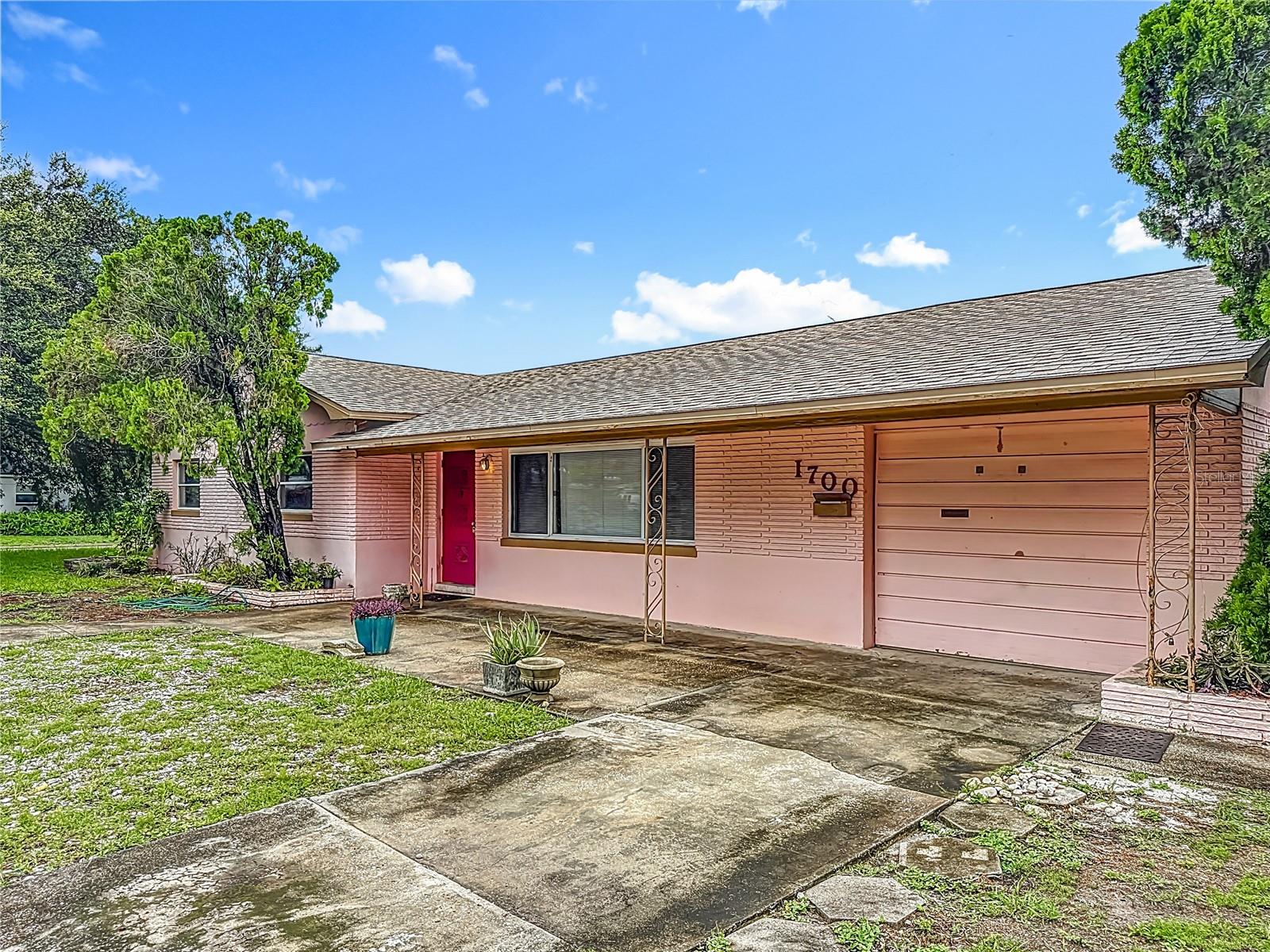 1700 63rd St N, Saint Petersburg, FL 33710