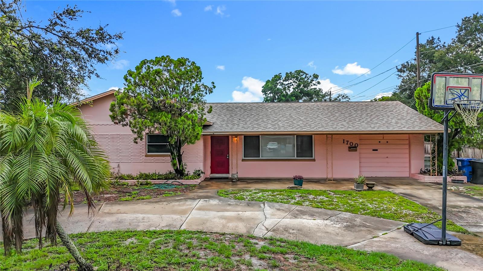 1700 63rd St N, Saint Petersburg, FL 33710