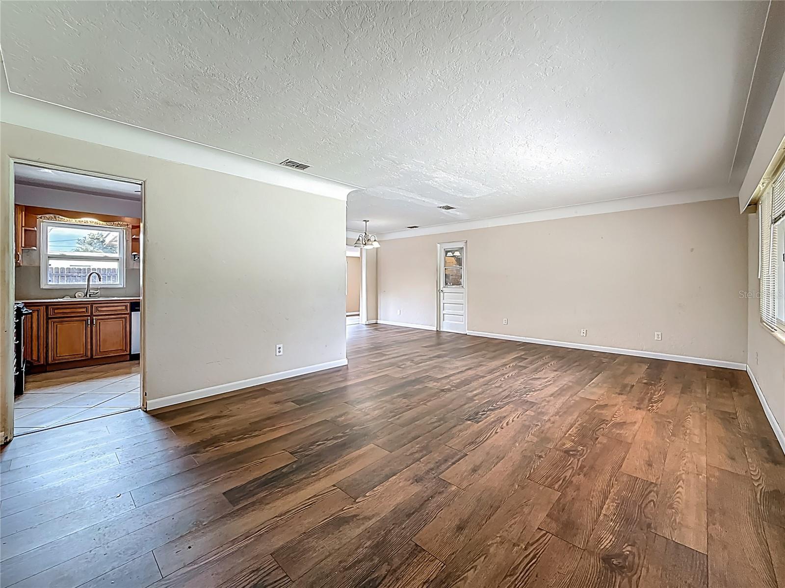 1700 63rd St N, Saint Petersburg, FL 33710