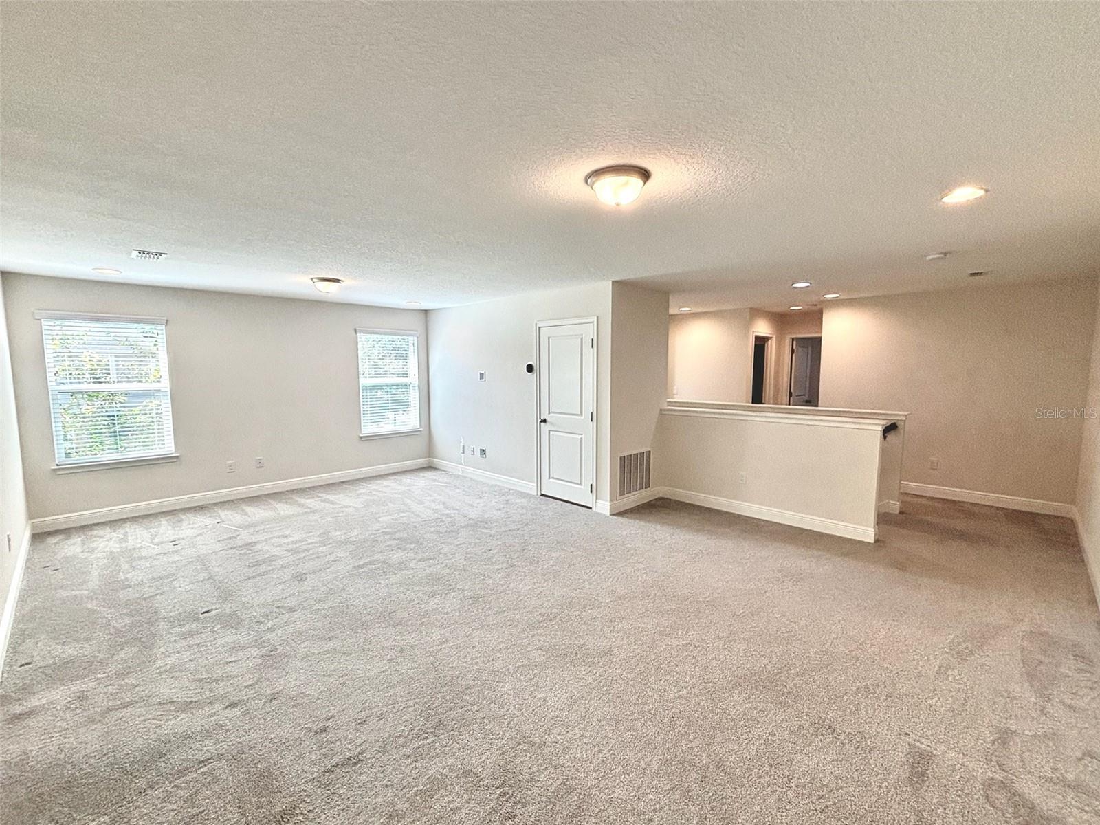 Upstairs loft/flex space