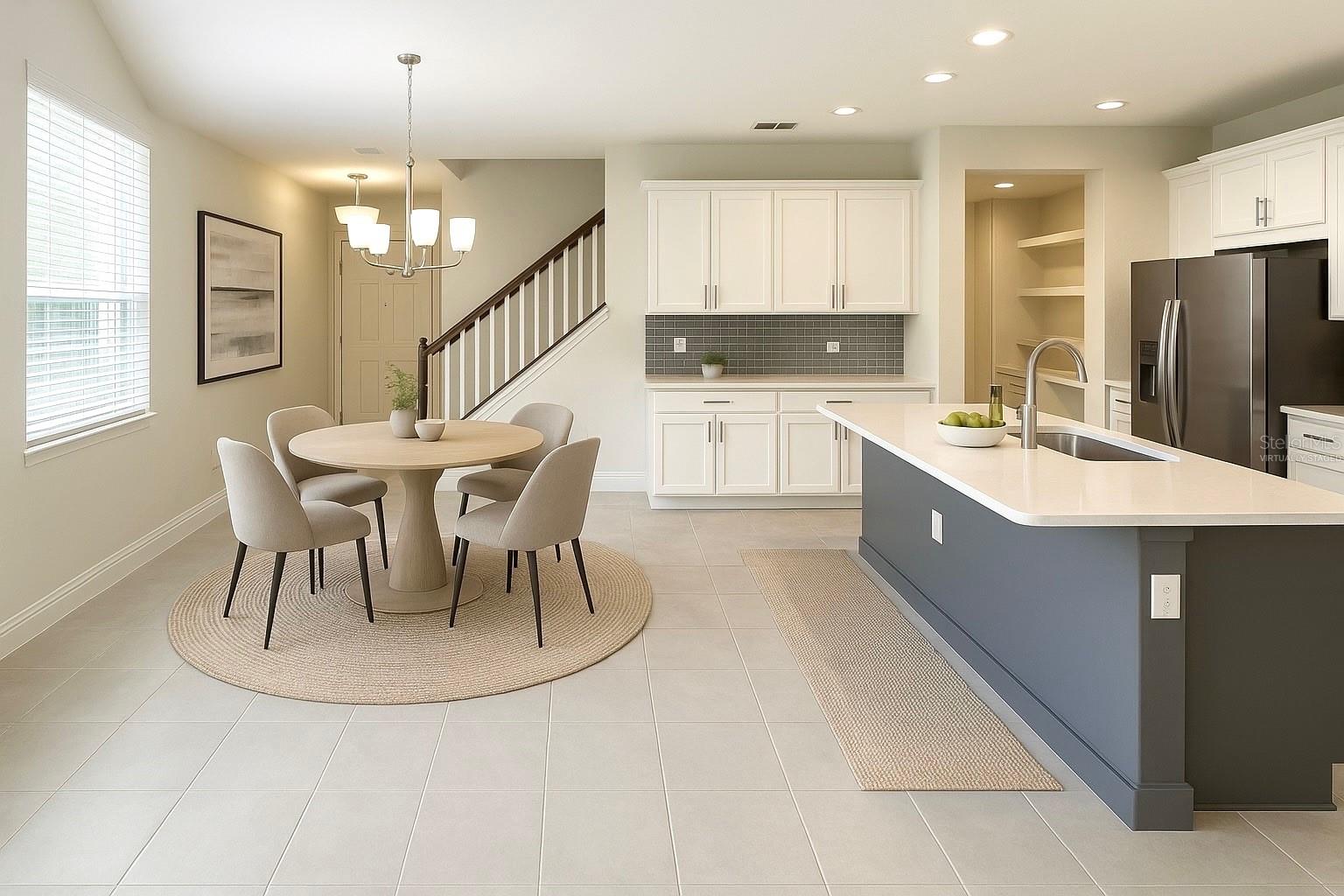Dining area (virtually staged)