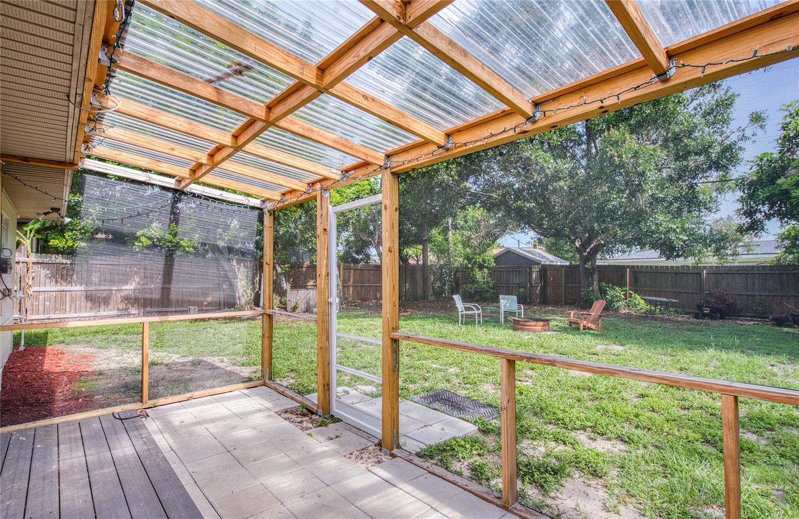 Rear porch (1)
