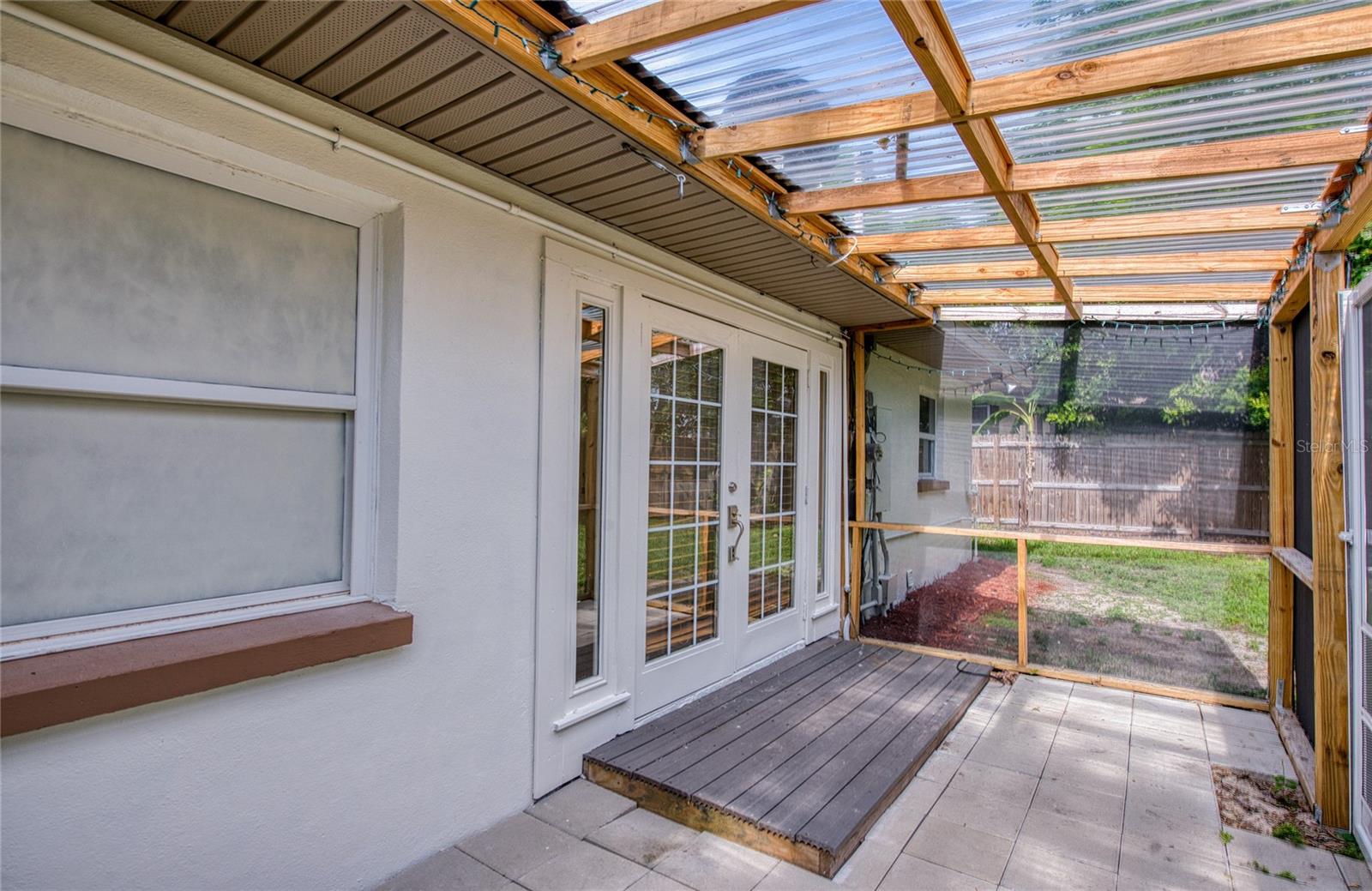Rear porch (2)