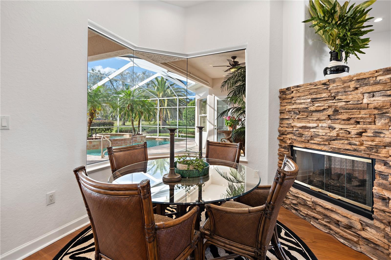 Breakfast Nook