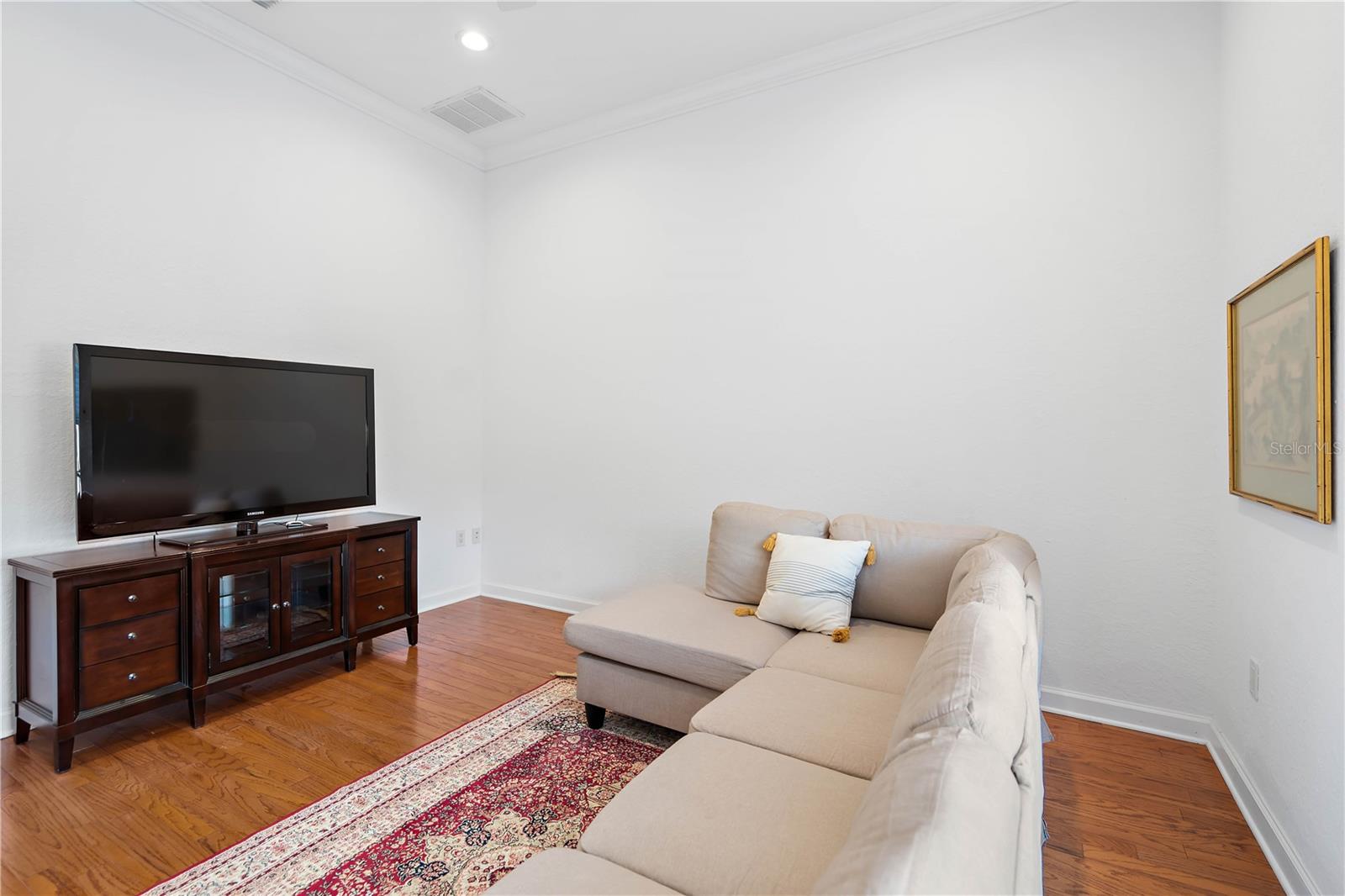 Sitting Room/Den