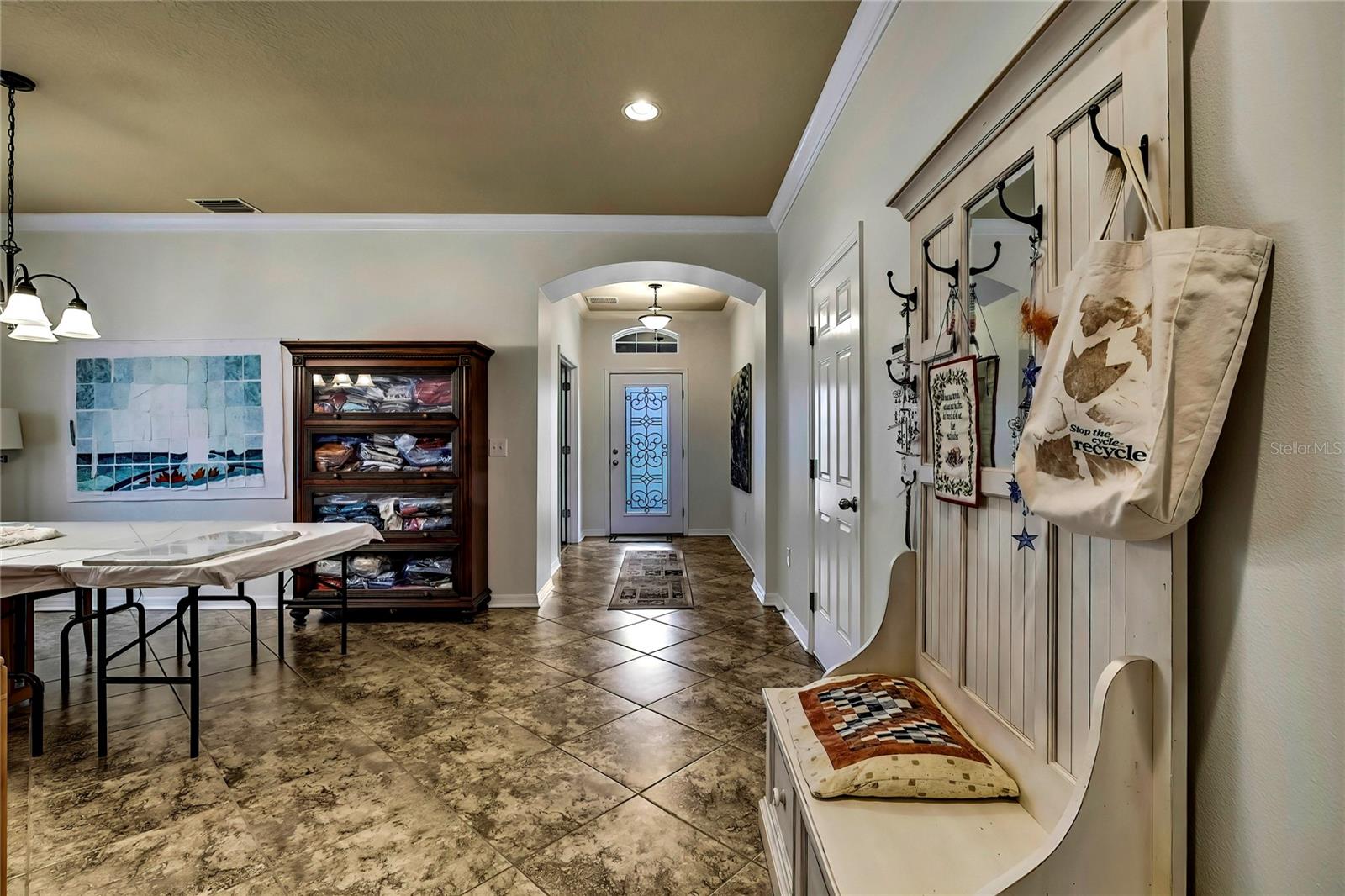 view of front entrance foyer