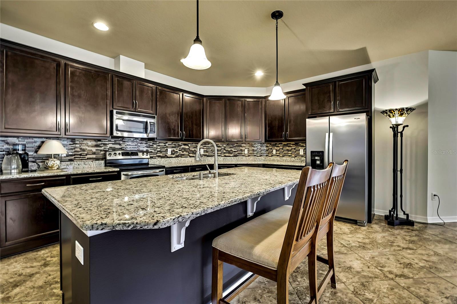 kitchen eat in area