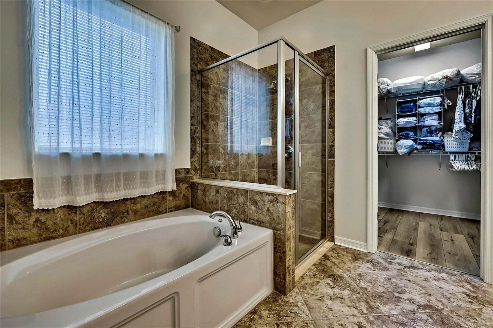 master bath spa, separate shower