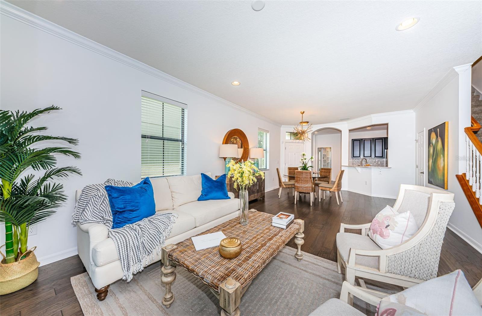 Living/Dining area