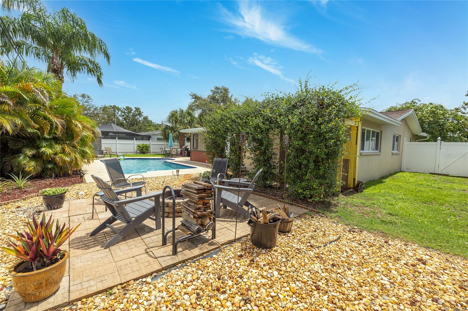 Large Yard and firepit area