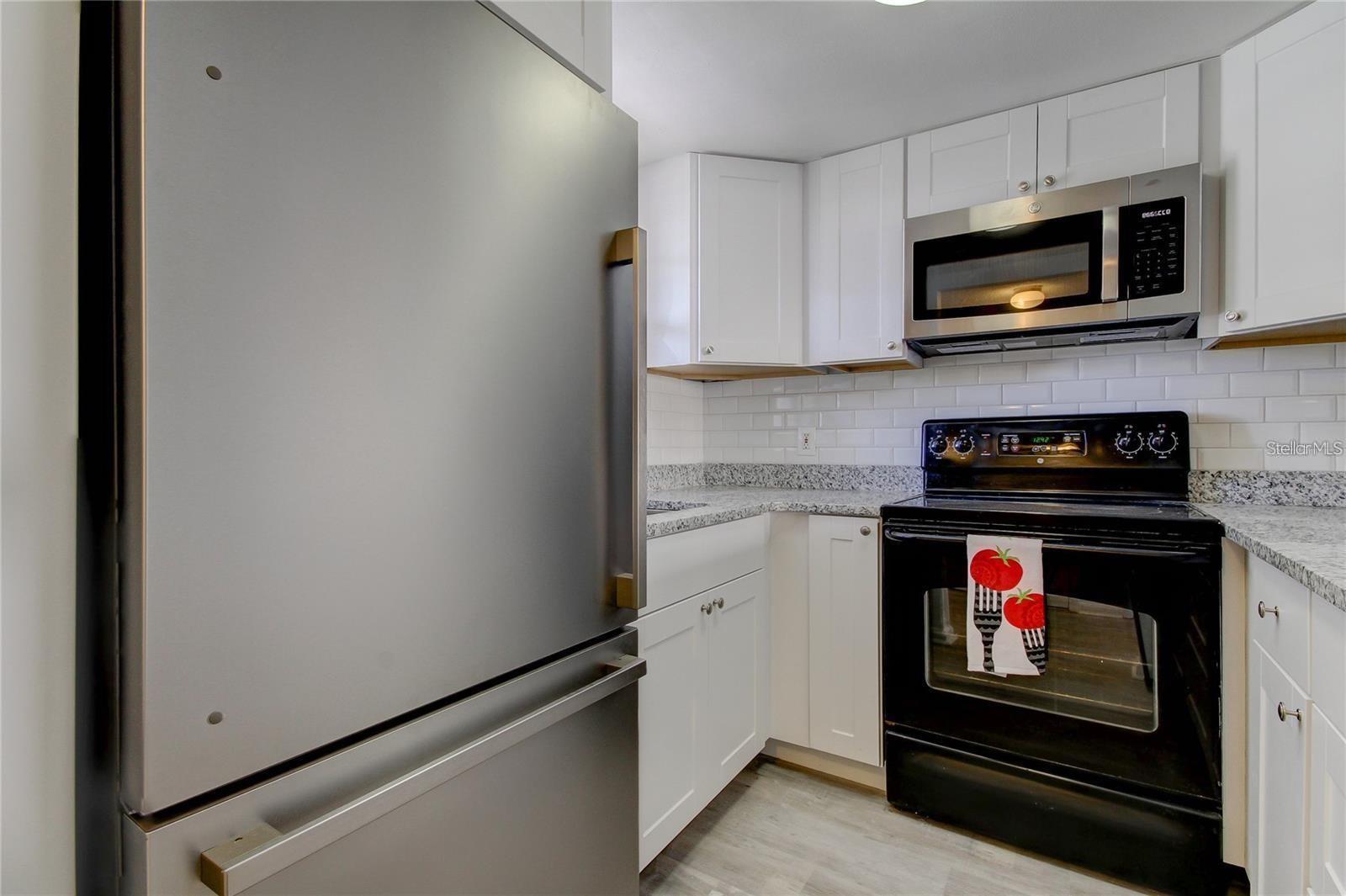 Kitchen backsplash