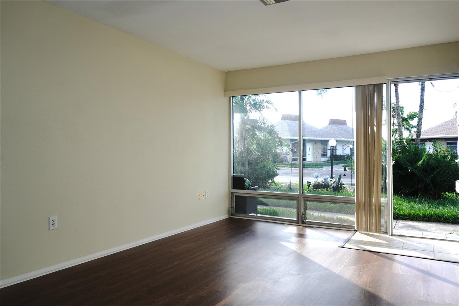 Floor to Ceiling Windows
