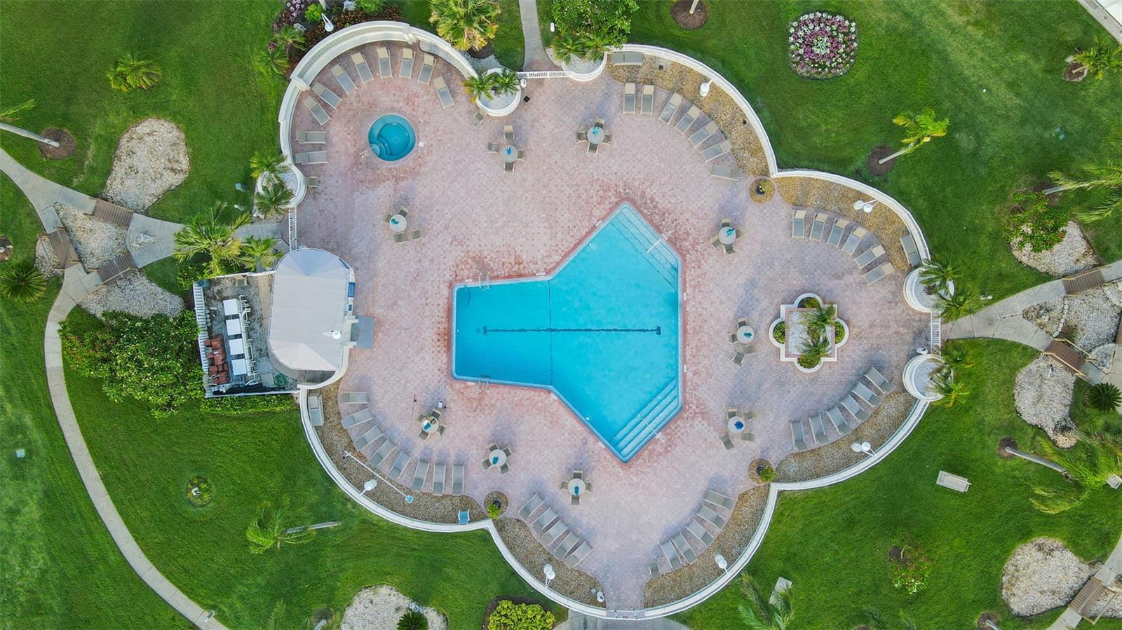Sparkling Heated Community Pool & Spa