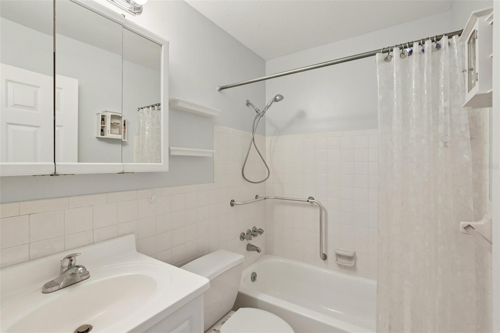 Guest bathroom.