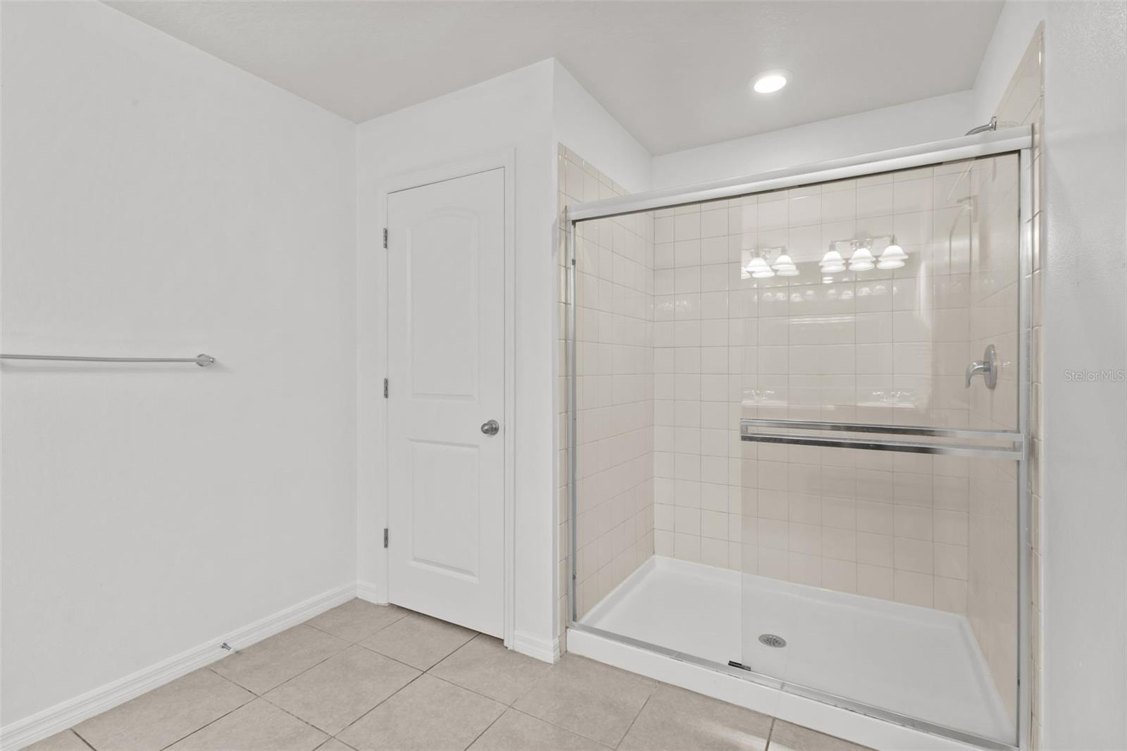 Primary Bathroom Image 2