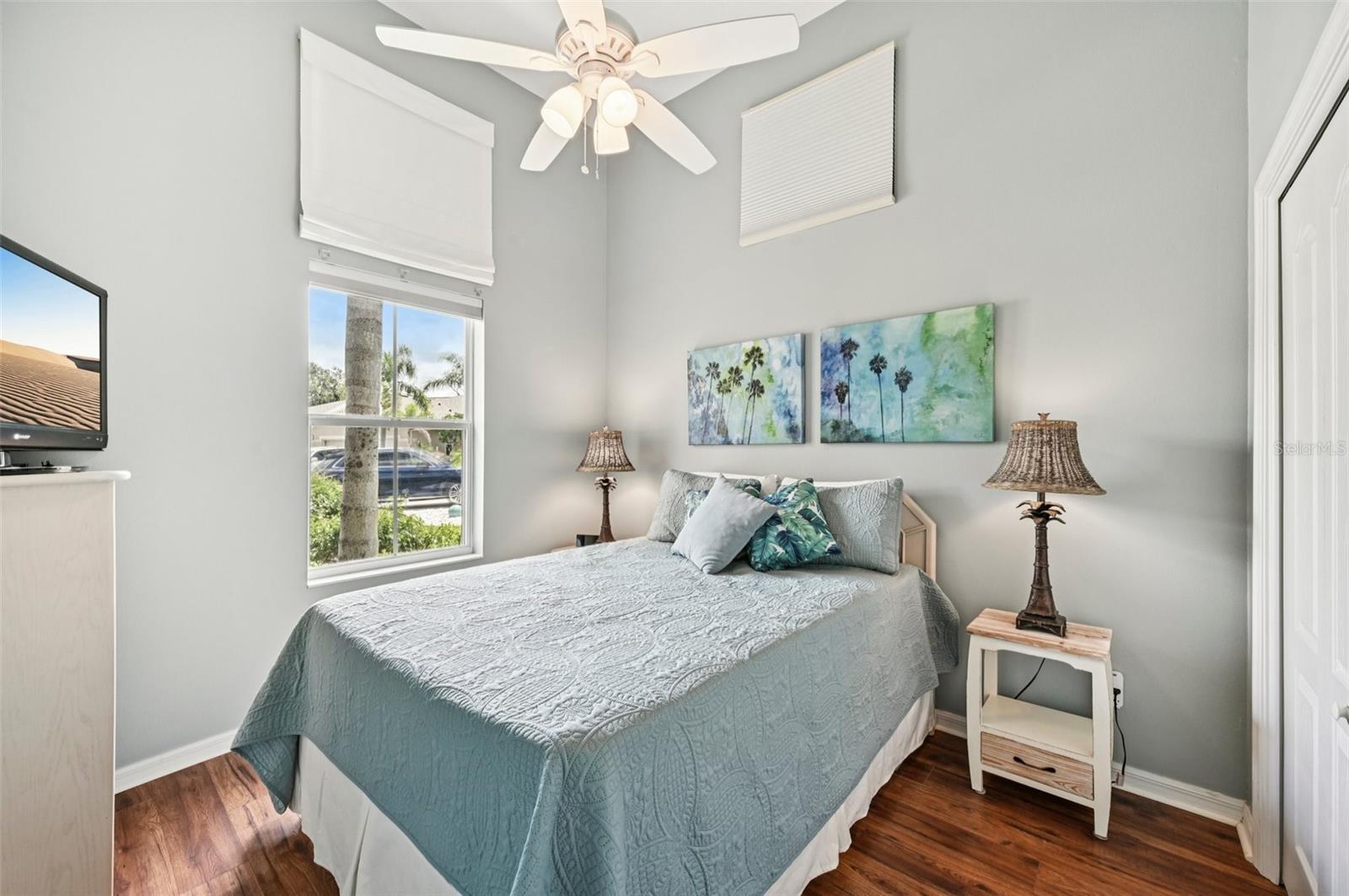 Second bedroom