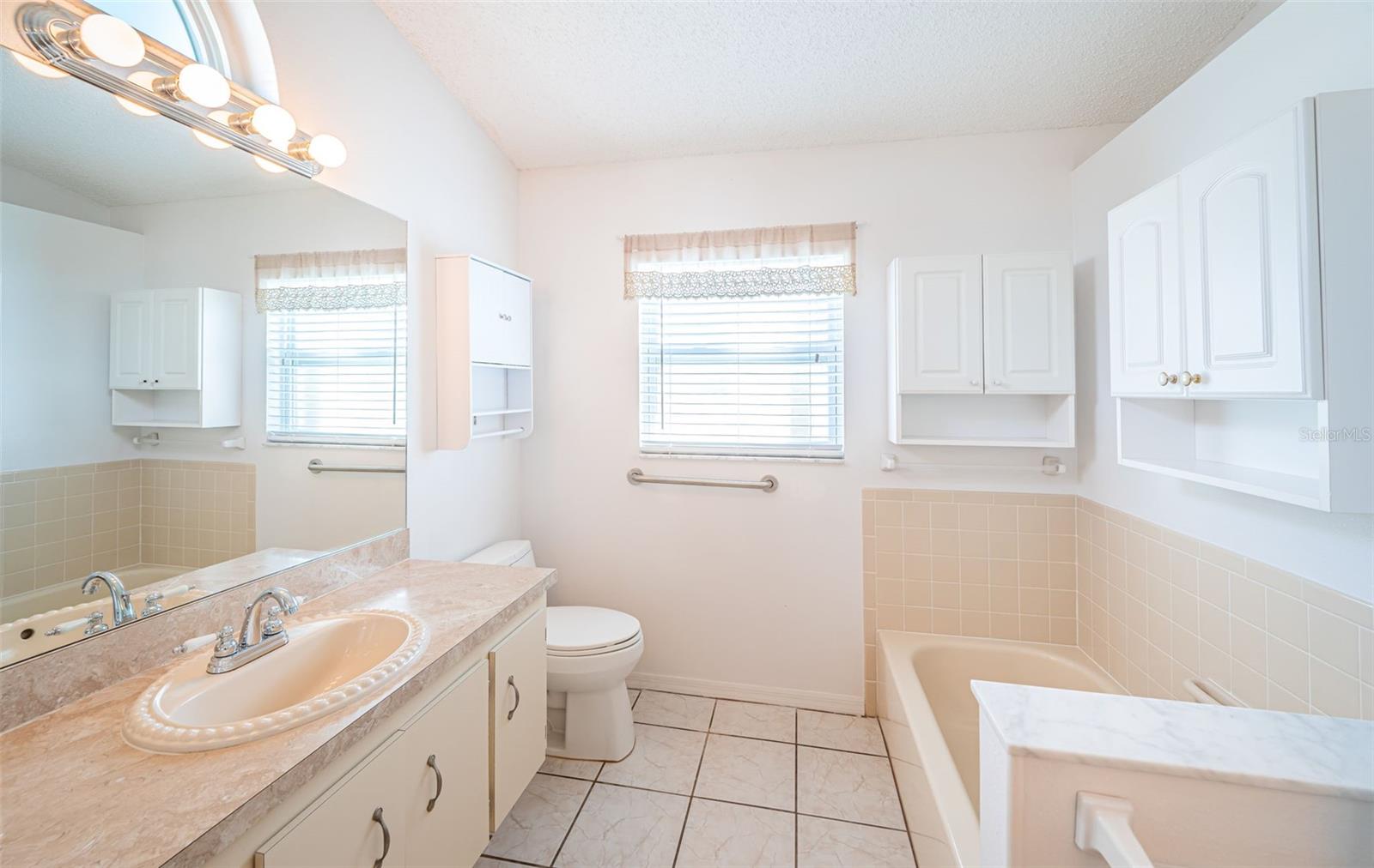 Primary Suite - Separate Standard Tub