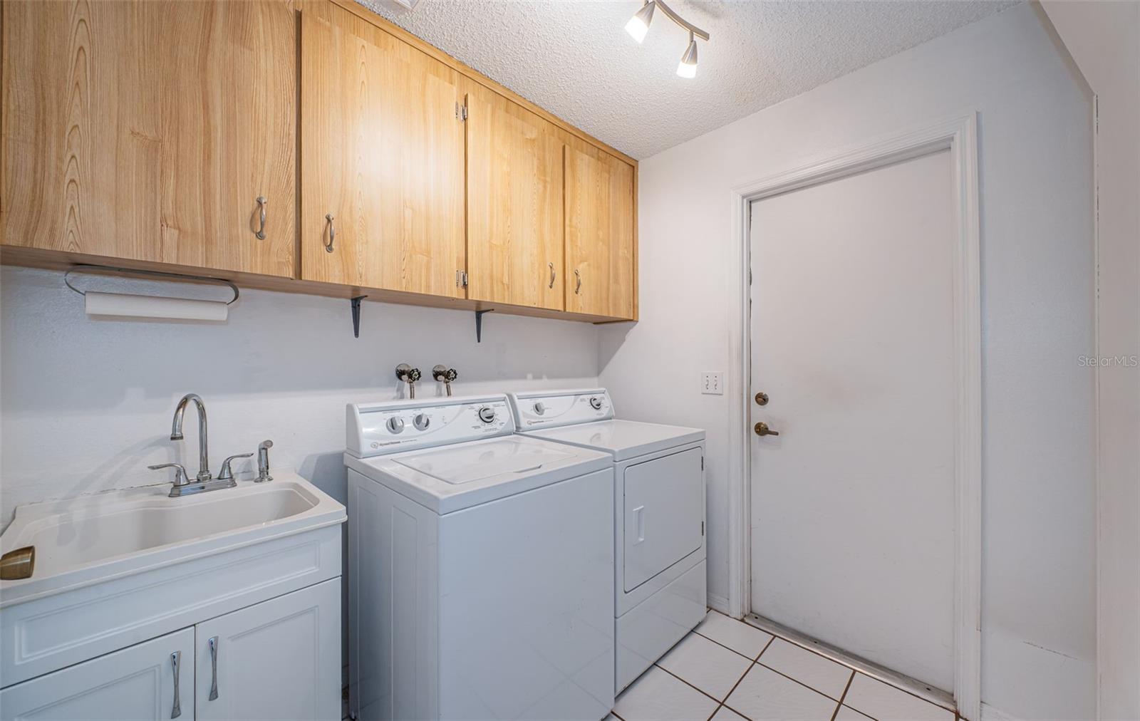 Laundry Room/Sink