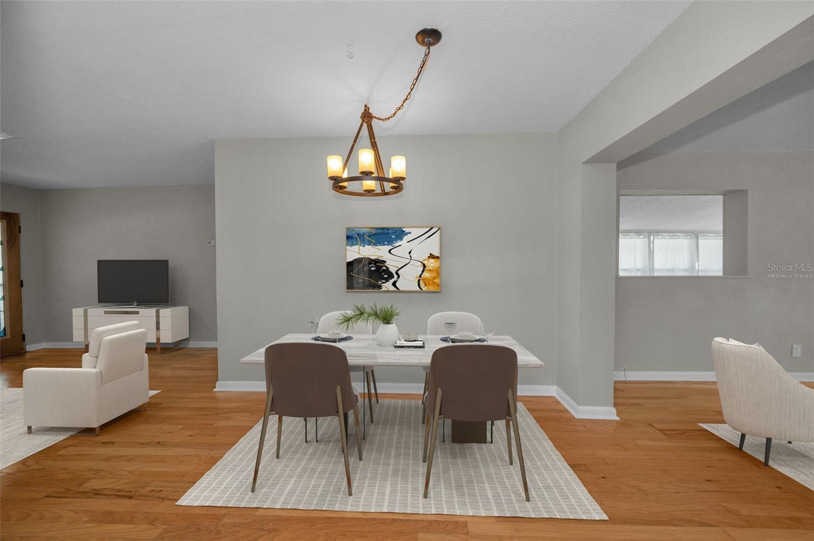 Virtually Staged/Dining Room