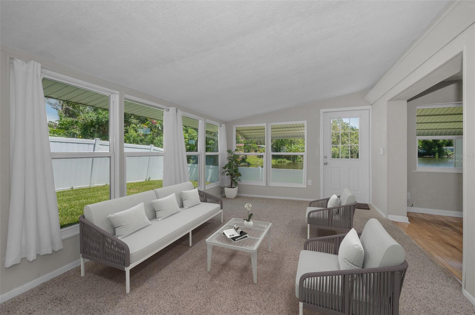 Virtually Staged/Florida Room