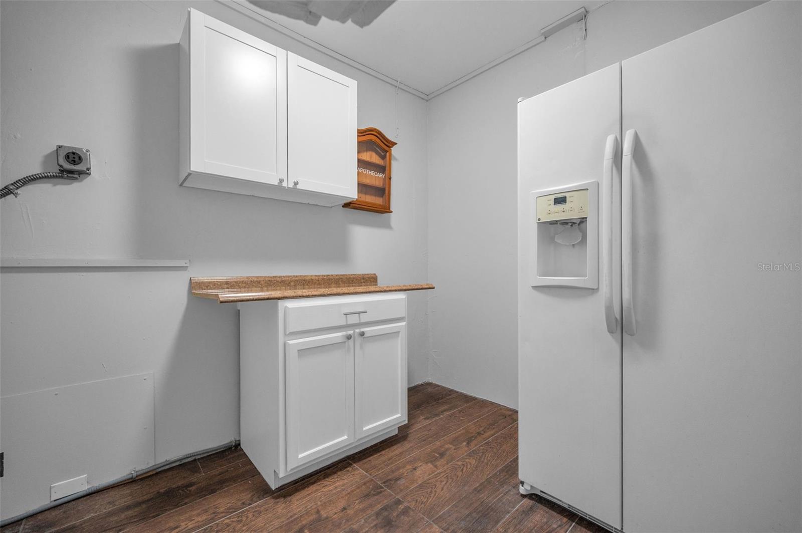 Utility Room w/extra Refrigerator