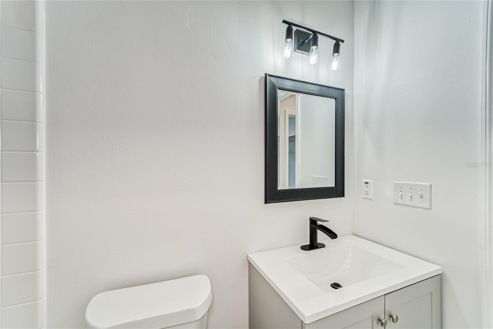 2nd bathroom