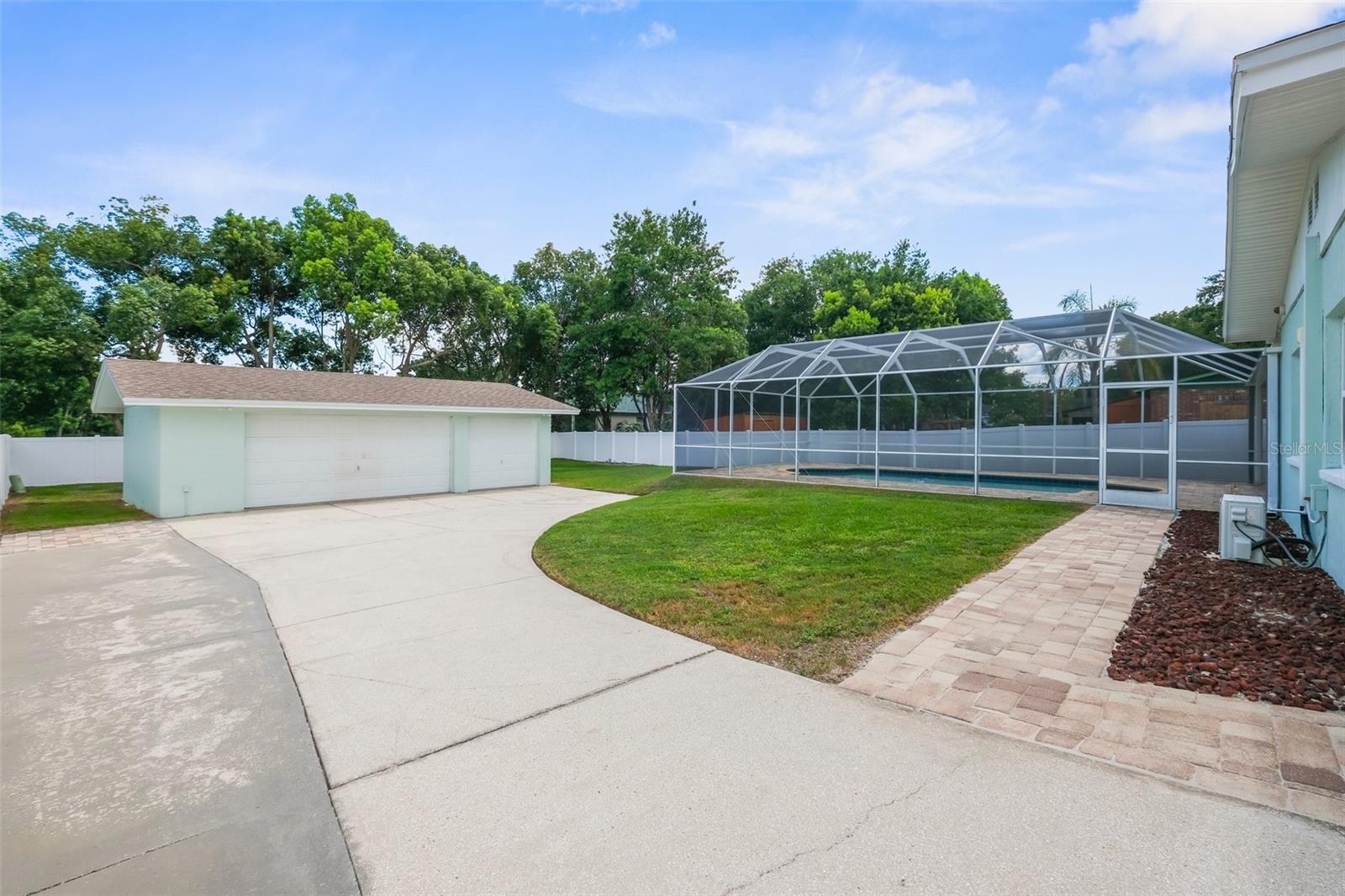 Lots of parking pad area. park, ride bikes, play games, lots of space in the backyard to work and play!